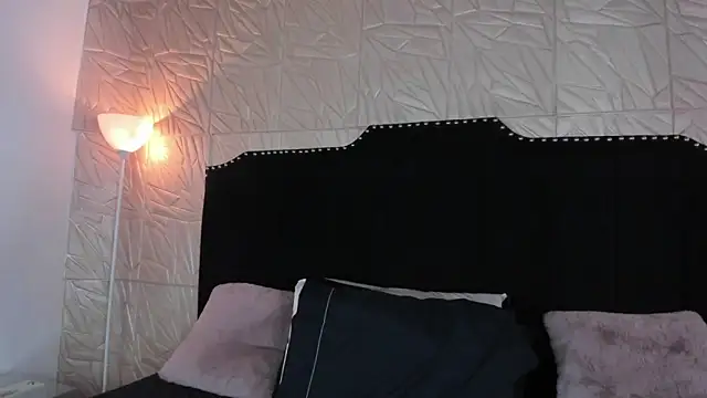 Snapshot of JennyRouse01 chatting on March 21, 2:07 pm JennyRouse01 online show from March 21, 2:07 pm