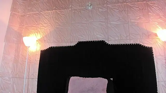 Snapshot of JennyRouse01 chatting on September 9, 11:10 am JennyRouse01 online show from September 9, 11:10 am