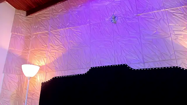 Snapshot of JennyRouse01 chatting on April 2, 10:46 am JennyRouse01 online show from April 2, 10:46 am