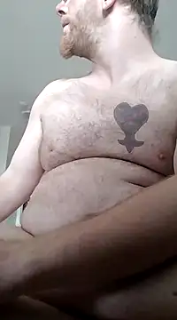 Snapshot of TaylorBlaze chatting on December 31, 4:35 pm TaylorBlaze online show from December 31, 4:35 pm
