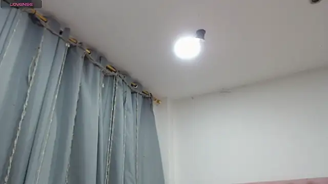 Snapshot of kimberlyshantal chatting on February 27, 11:04 pm kimberlyshantal online show from February 27, 11:04 pm