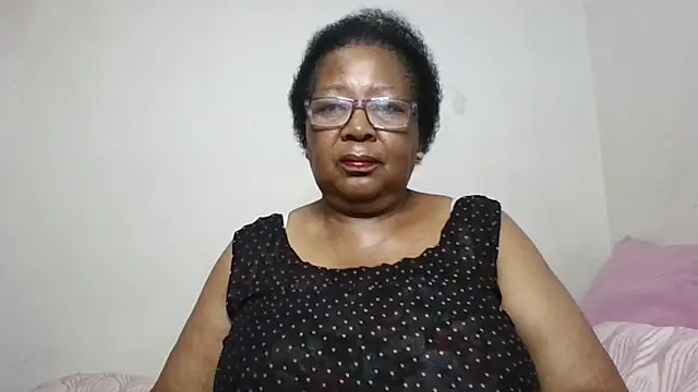 Snapshot of KinkyRicoSaisyours chatting on March 19, 6:34 pm KinkyRicoSaisyours online show from March 19, 6:34 pm