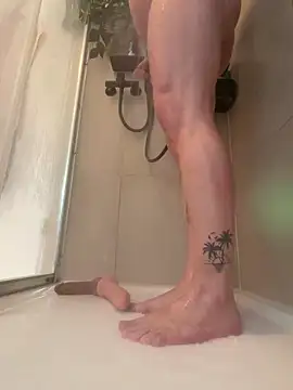 Snapshot of angelus112 chatting on February 16, 8:21 am angelus112 online show from February 16, 8:21 am