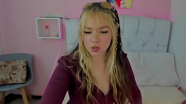 18candys online show from June 19, 3:38 pm
