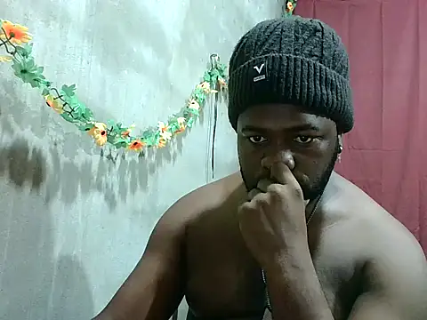 Snapshot of 2ocmaxi chatting on February 25, 3:32 pm 2ocmaxi online show from February 25, 3:32 pm