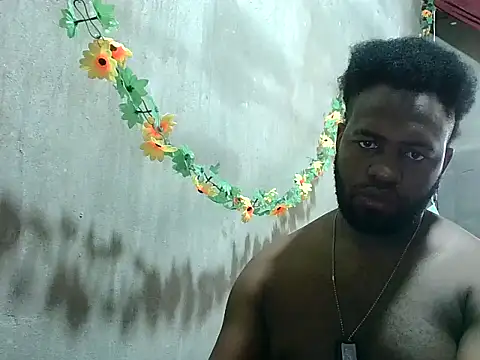 Snapshot of 2ocmaxi chatting on March 6, 8:05 pm 2ocmaxi online show from March 6, 8:05 pm