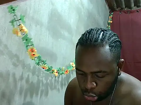 Snapshot of 2ocmaxi chatting on March 22, 3:26 pm 2ocmaxi online show from March 22, 3:26 pm