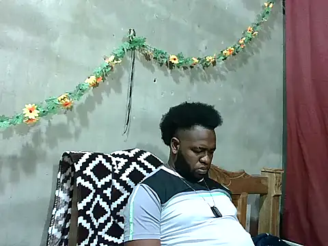 Snapshot of 2ocmaxi chatting on April 3, 2:31 am 2ocmaxi online show from April 3, 2:31 am