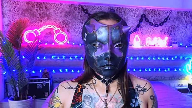 Cool Freak  online show from October 12, 10:36 am