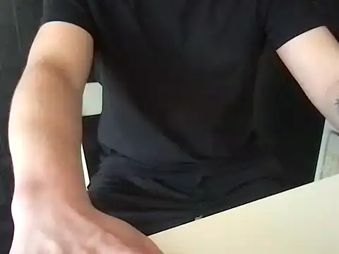 Hottie-James01 online show from March 1, 12:18 pm