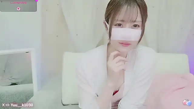 Snapshot of Yuu__k chatting on March 3, 3:31 pm Yuu k online show from March 3, 3:31 pm