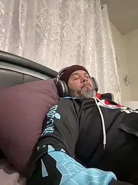 Cristian-Brayan online show from November 19, 11:10 am