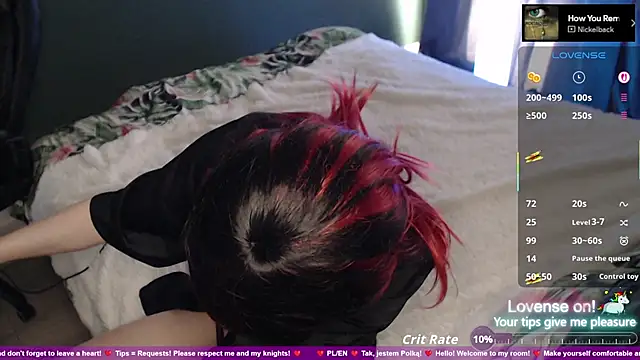 Snapshot of strawberry_muffin chatting on April 8, 3:23 pm strawberry muffin online show from April 8, 3:23 pm