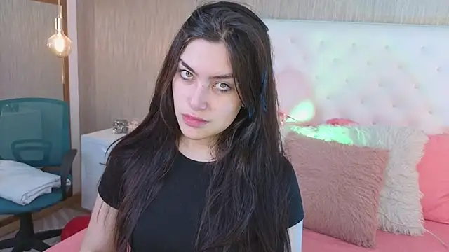 Snapshot of Alexa_Thaylor_ chatting on February 20, 2:39 pm Alexa Thaylor online show from February 20, 2:39 pm