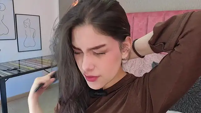 Snapshot of Alexa_Thaylor_ chatting on April 20, 3:04 pm Alexa Thaylor online show from April 20, 3:04 pm