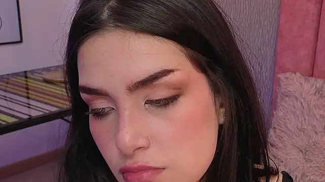 Snapshot of Alexa_Thaylor_ chatting on May 1, 6:12 pm Alexa Thaylor online show from May 1, 6:12 pm
