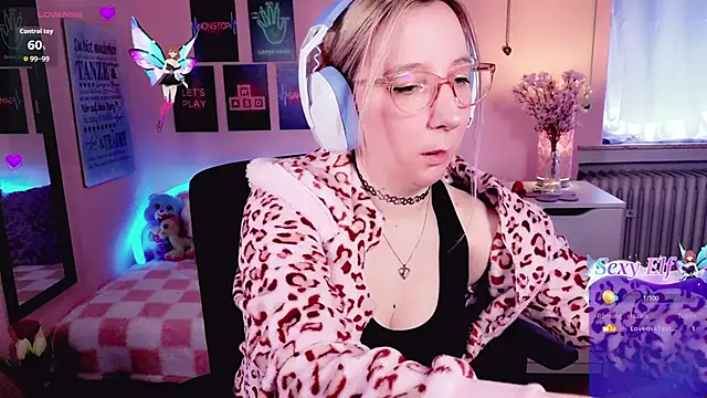 JustKerry online show from February 15, 10:36 am