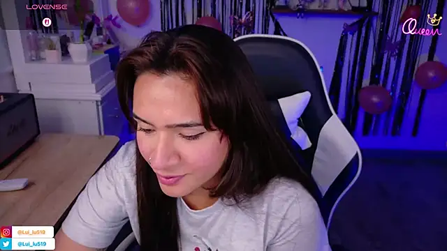 Snapshot of ImLui_lu chatting on March 13, 11:11 pm ImLui lu online show from March 13, 11:11 pm