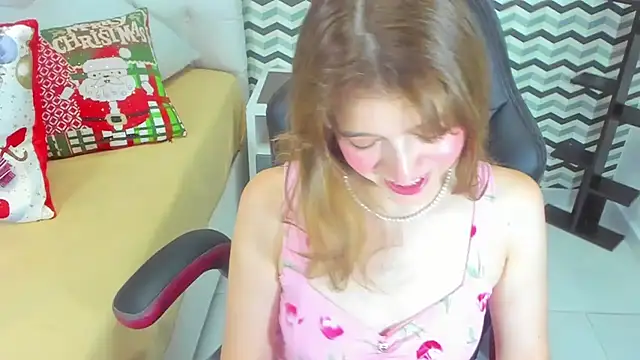 Snapshot of LILAFAVE chatting on December 4, 12:14 pm LILAFAVE online show from December 4, 12:14 pm