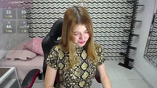 Snapshot of LILAFAVE chatting on February 15, 12:22 pm LILAFAVE online show from February 15, 12:22 pm
