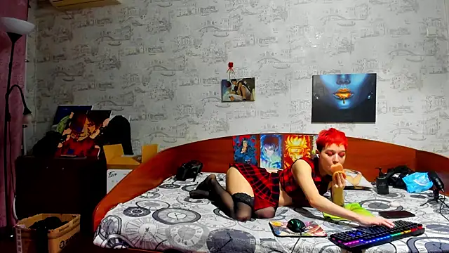 KagamiTayga online show from March 4, 2:50 am