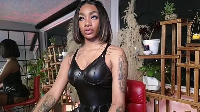 emely brandon online show from December 6, 4:36 am