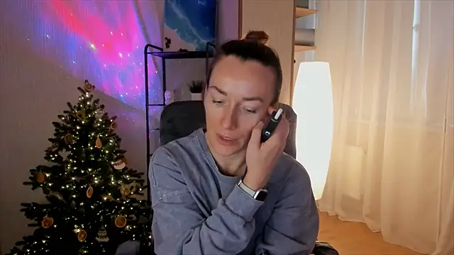 RebeccaMartinez online show from December 20, 8:21 am