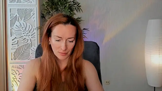 RebeccaMartinez online show from May 10, 7:02 am