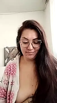 Snapshot of katha_steele_ chatting on December 20, 12:38 pm katha steele online show from December 20, 12:38 pm