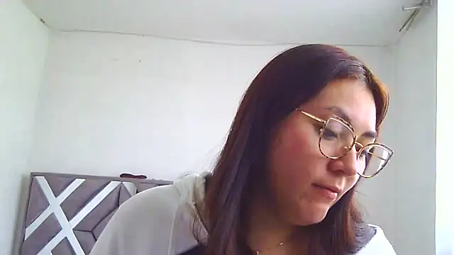Snapshot of katha_steele_ chatting on January 8, 5:15 pm katha steele online show from January 8, 5:15 pm