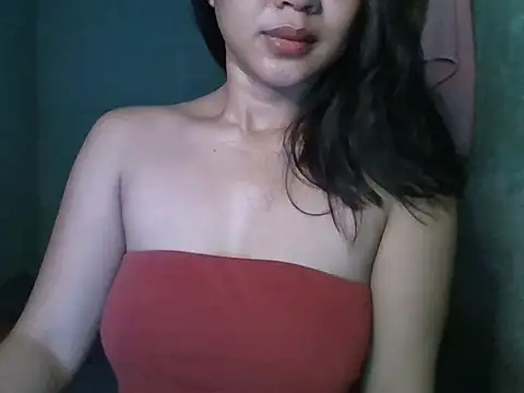 Snapshot of _smiling4u_ chatting on October 23, 2:38 pm  smiling4u  online show from October 23, 2:38 pm