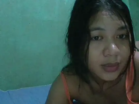 Snapshot of _smiling4u_ chatting on October 26, 1:50 pm  smiling4u  online show from October 26, 1:50 pm