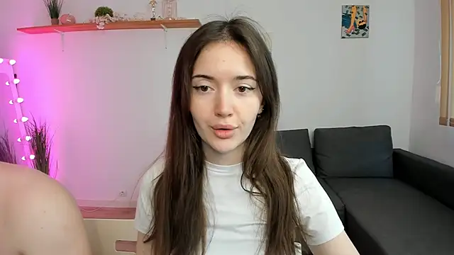 Snapshot of PollyFlame chatting on September 26, 9:35 am PollyFlame online show from September 26, 9:35 am