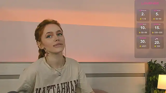 Snapshot of Phoenix_Margo chatting on October 15, 3:17 am Phoenix Margo online show from October 15, 3:17 am