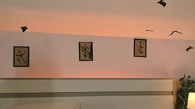 Snapshot of Phoenix_Margo chatting on October 30, 5:42 am Phoenix Margo online show from October 30, 5:42 am