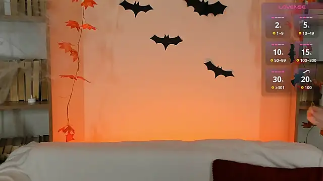 Snapshot of Phoenix_Margo chatting on October 31, 5:08 am Phoenix Margo online show from October 31, 5:08 am