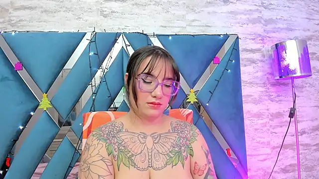 DEVA BLUE  online show from December 11, 8:04 am