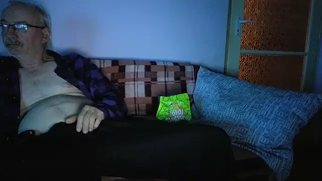 cumloverboyxx69 online show from November 9, 7:23 pm