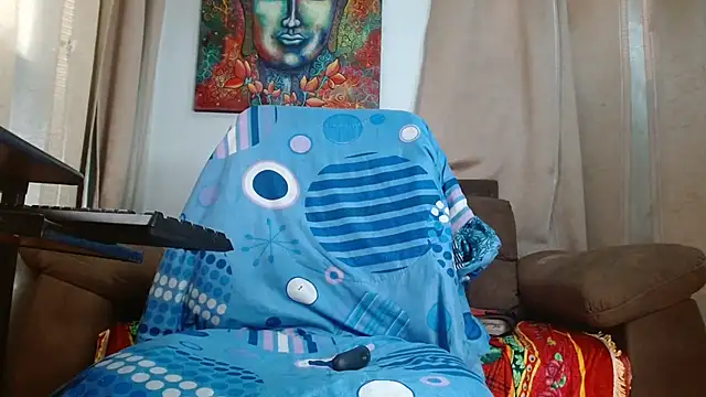 Snapshot of mommycum69_ chatting on March 1, 6:32 pm mommycum69 online show from March 1, 6:32 pm