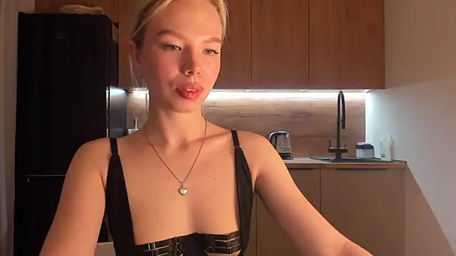 Snapshot of Olivia_Bells chatting on March 12, 9:35 pm Olivia Bells online show from March 12, 9:35 pm