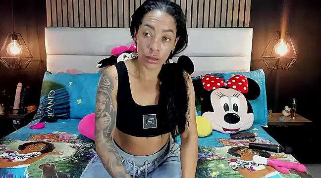 NiicolleMiller online show from February 13, 11:28 am