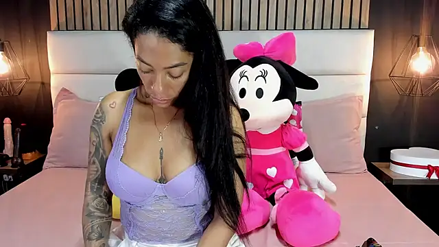 NiicolleMiller online show from February 23, 2:46 pm