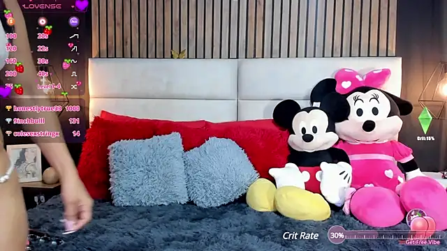 NiicolleMiller online show from March 20, 9:04 am