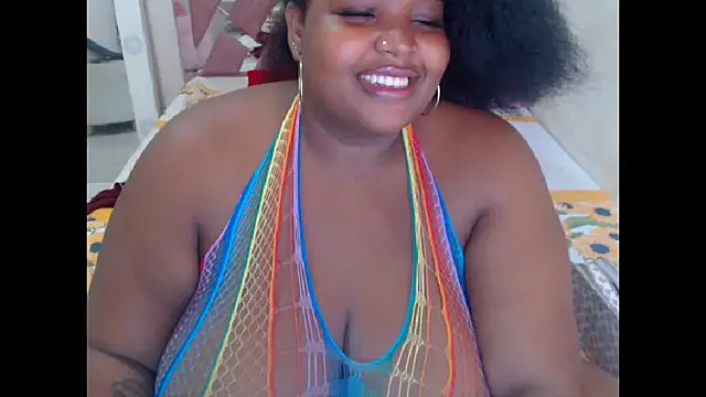 Snapshot of chocolatehot04 chatting on January 27, 9:22 pm chocolatehot04 online show from January 27, 9:22 pm