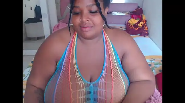 Snapshot of chocolatehot04 chatting on January 29, 3:15 pm chocolatehot04 online show from January 29, 3:15 pm