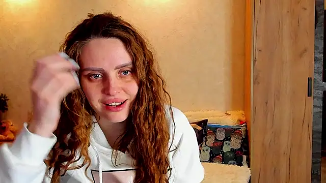 Snapshot of mia_grantes chatting on February 14, 5:46 pm mia grantes online show from February 14, 5:46 pm