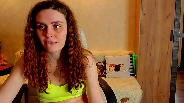 Snapshot of mia_grantes chatting on February 16, 11:26 pm mia grantes online show from February 16, 11:26 pm