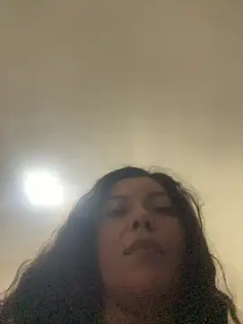 Snapshot of -Marivalda- chatting on December 17, 11:44 pm -Marivalda- online show from December 17, 11:44 pm