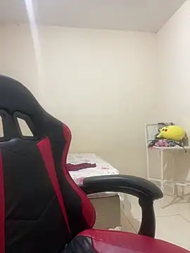 Snapshot of -Marivalda- chatting on February 11, 9:31 pm -Marivalda- online show from February 11, 9:31 pm