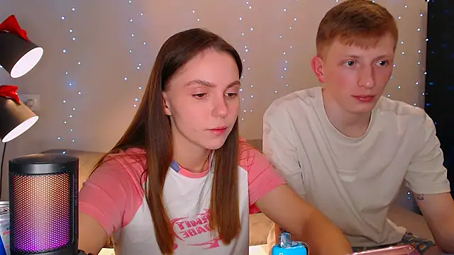 juliaanddima online show from January 9, 8:22 pm